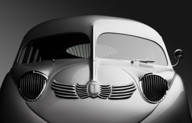 2_Stout-Scarab-car.jpg