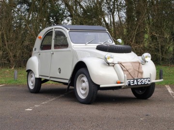 1965 Citroen 2CV Sahara_2.jpg