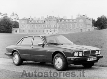 3_XJ40 XJ6 2.9.jpg
