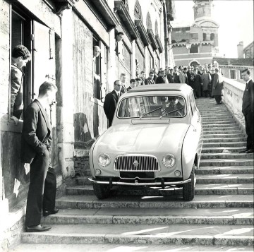 Renault_2.jpg