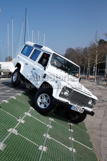 ElectricDefender_011.jpg
