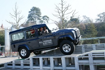 ElectricDefender_012.jpg