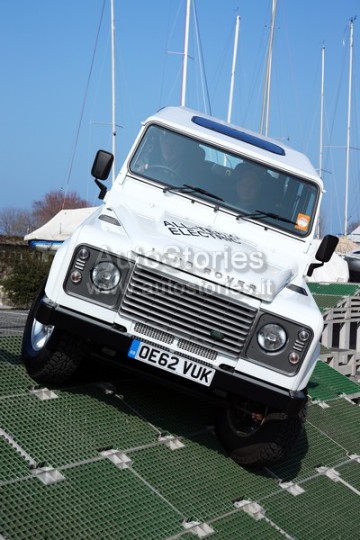 ElectricDefender_023.jpg