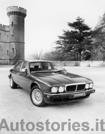 4_XJ40 V12.jpg