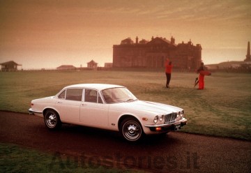 Jaguar XJ_S_II_StAndrews.jpg