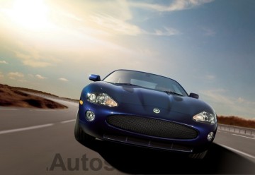 07_Jaguar_XK_2005_10.jpg
