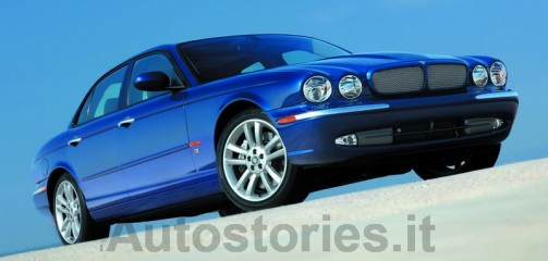 04_Jaguar XJ_2003.jpg