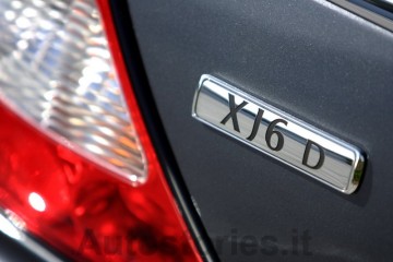 14_Jaguar XJ Diesel_2006.jpg