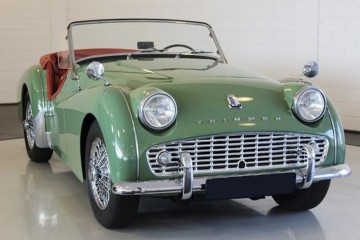 4_1959 Triumph TR3A.jpg