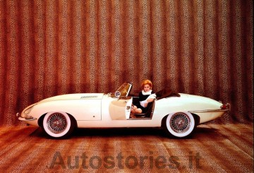 08_1961_Jaguar E-type 3.8_Roadster.jpg