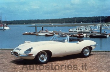 10_1967_Jaguar E-type_Serie 1.jpg