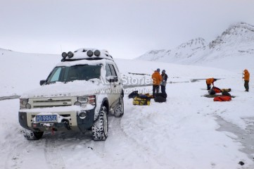 2008_22_Land_Rover_Discovery_3_5door_05.jpg