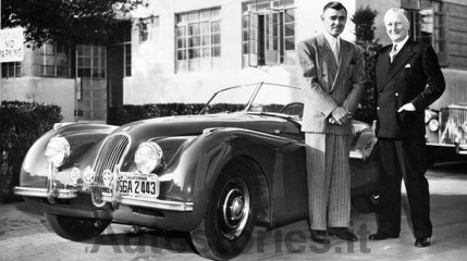 09_Jaguar XK120 Clark Gable and Sir William Lyons.jpg
