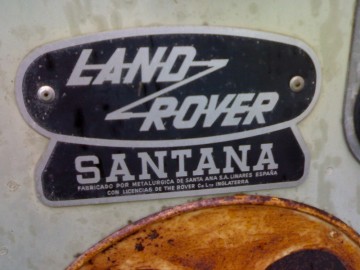 8-Logolandroversantana.jpg