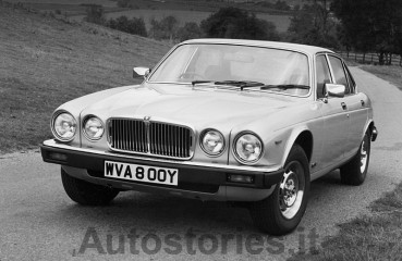 01_XJ6 4.2 Series III.jpg